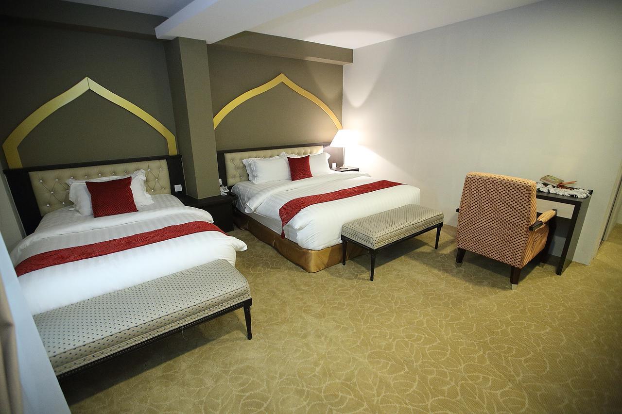 Al Khatiri Hotel Kubang Kerian Dış mekan fotoğraf