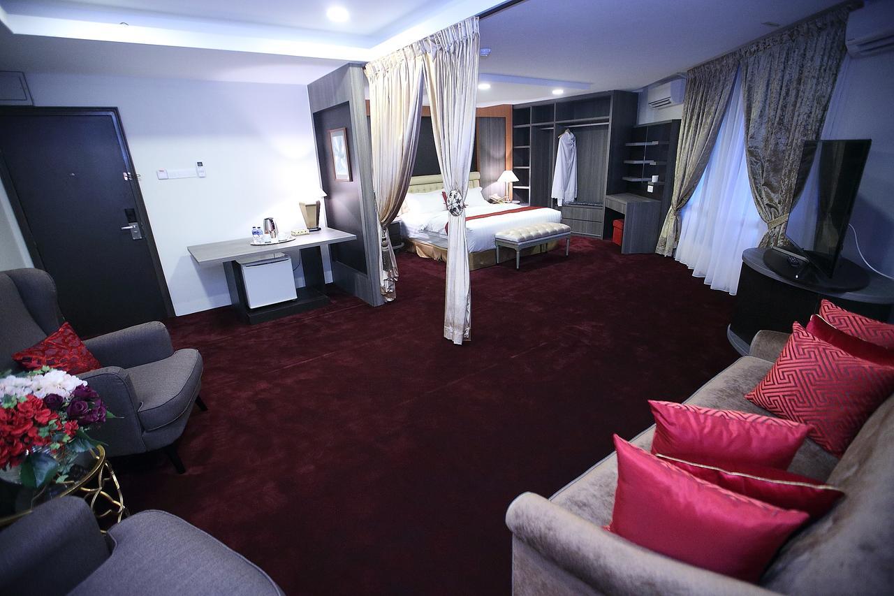 Al Khatiri Hotel Kubang Kerian Dış mekan fotoğraf