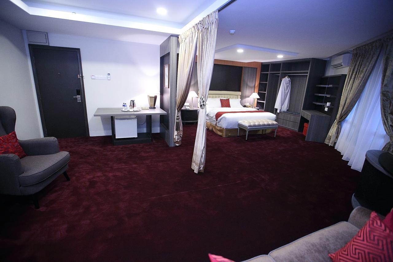 Al Khatiri Hotel Kubang Kerian Dış mekan fotoğraf