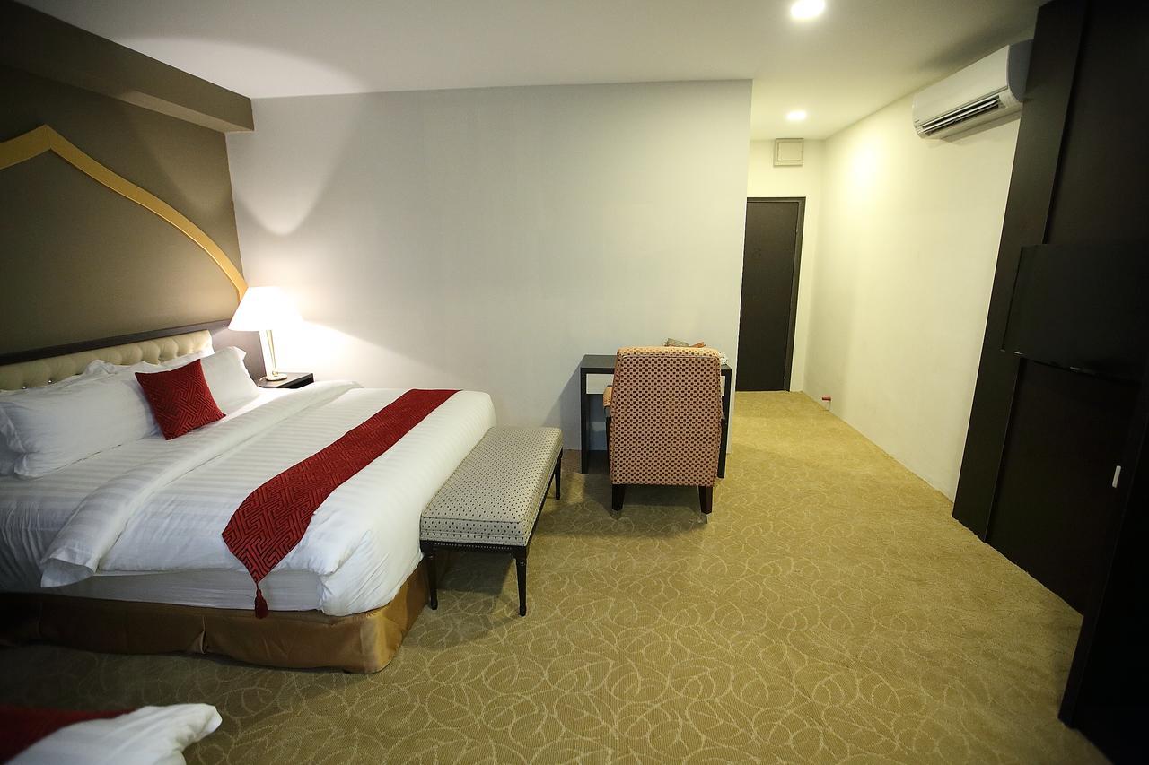 Al Khatiri Hotel Kubang Kerian Dış mekan fotoğraf