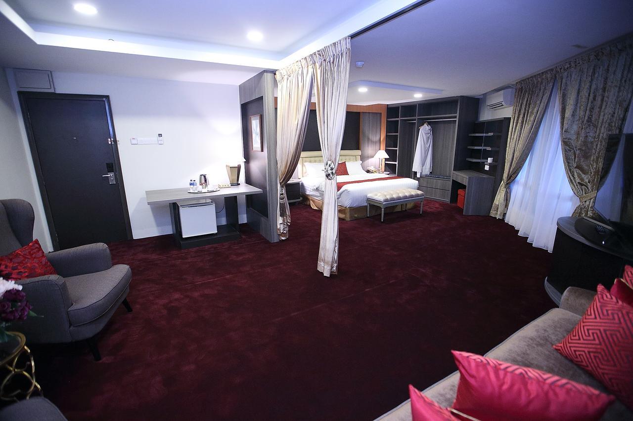 Al Khatiri Hotel Kubang Kerian Dış mekan fotoğraf