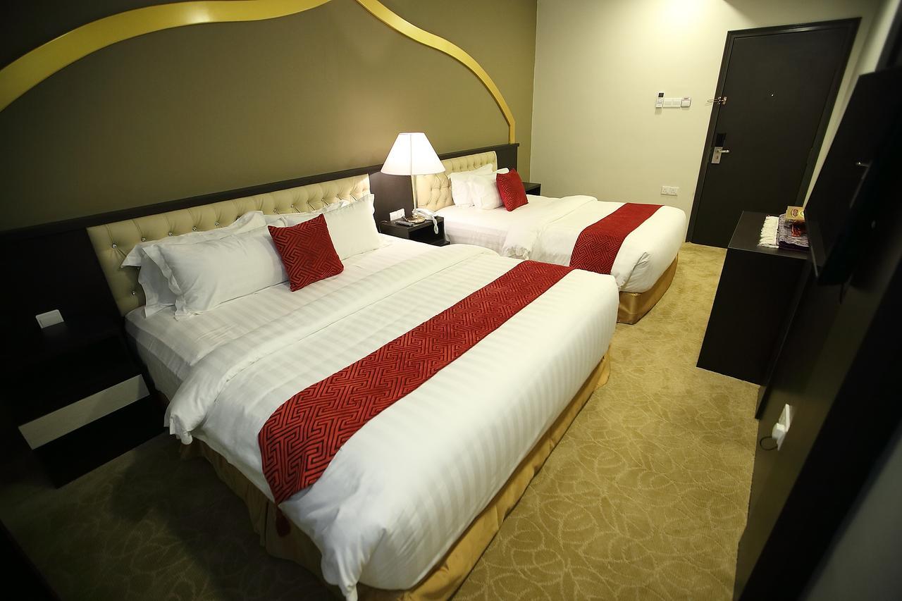 Al Khatiri Hotel Kubang Kerian Dış mekan fotoğraf