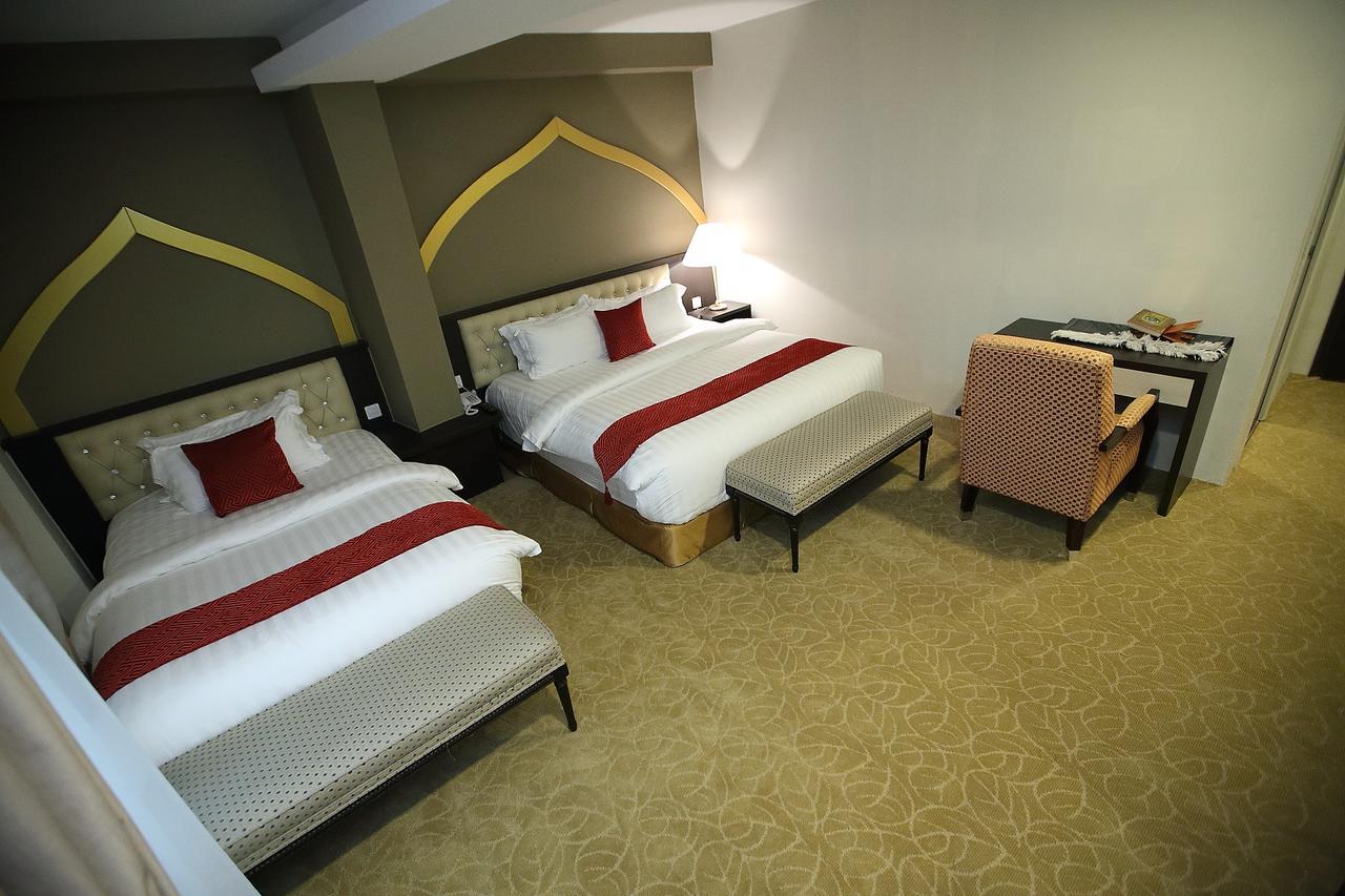 Al Khatiri Hotel Kubang Kerian Dış mekan fotoğraf