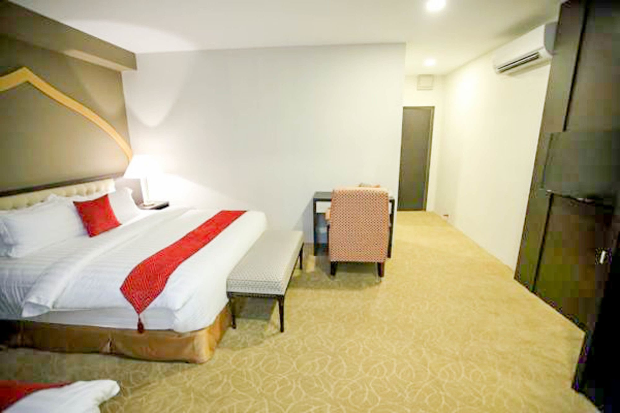 Al Khatiri Hotel Kubang Kerian Dış mekan fotoğraf